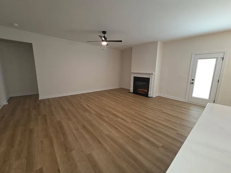 104 Hudson Village Dr — Photo 13