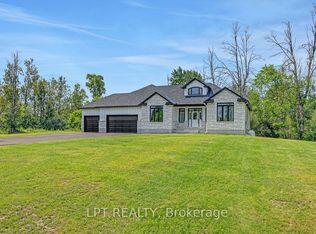 23 Skeel Ct, Ottawa, ON K0A1B0