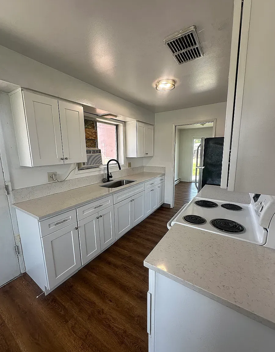 4 bed, 1430 sqft, $1,800 — Photo 3