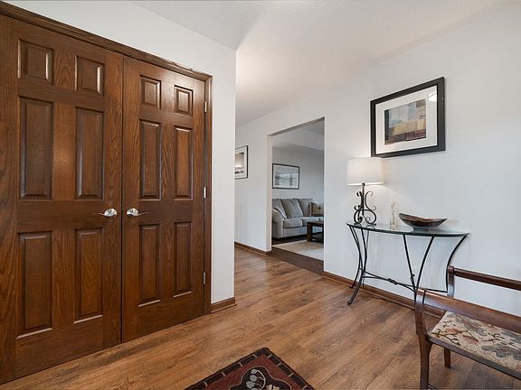 2nd image of 2908 Rolling Meadow Ct