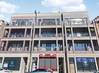 1428 W Irving Park Rd APT 4, Chicago, IL 60613