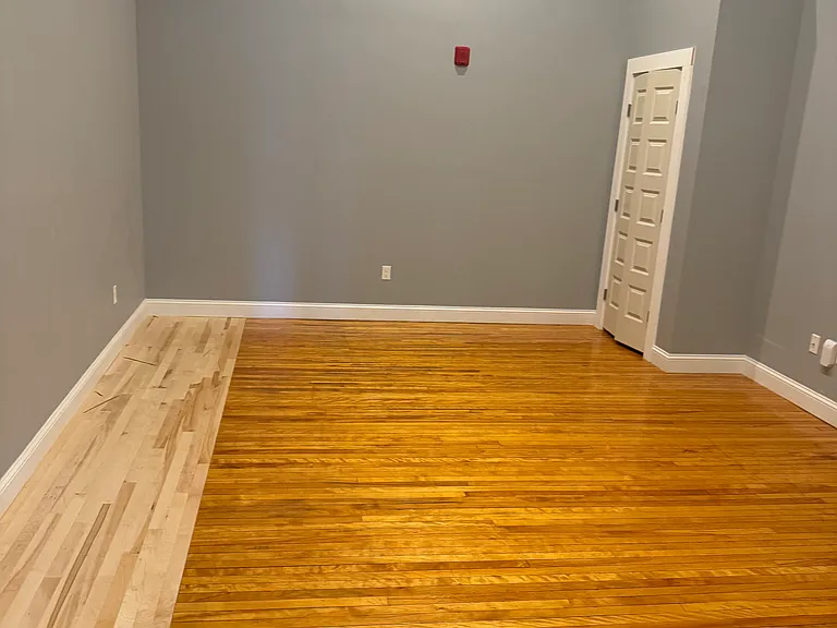 75 N Main St — Photo 2