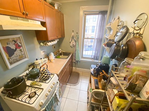 5th image of 30-05 45th St #2B