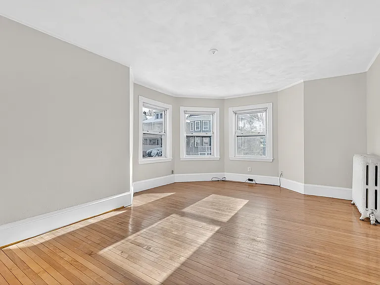 36 Mapleton St — Photo 6