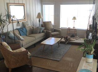 316 10th St, Seal Beach, CA 90740