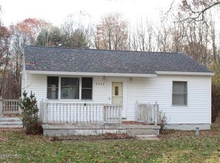 9533 Barry Ct, Portage, MI 49002
