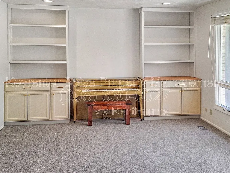 254 W Fall Dr — Photo 11