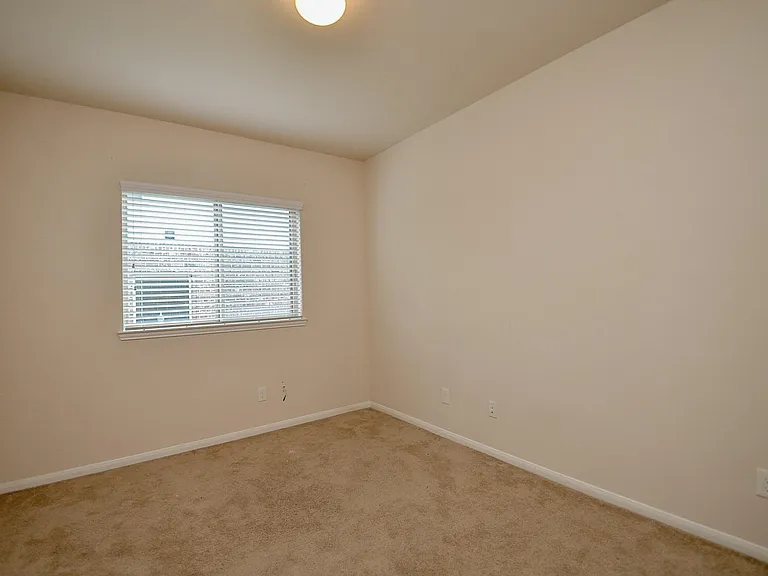 2227 Leonetti Ln — Photo 23