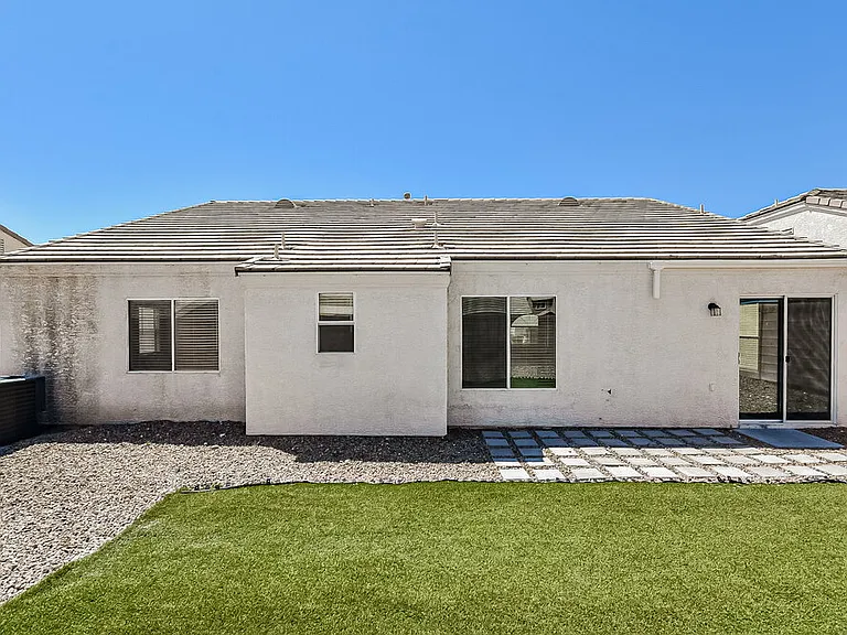 1820 Loida Ct — Photo 16