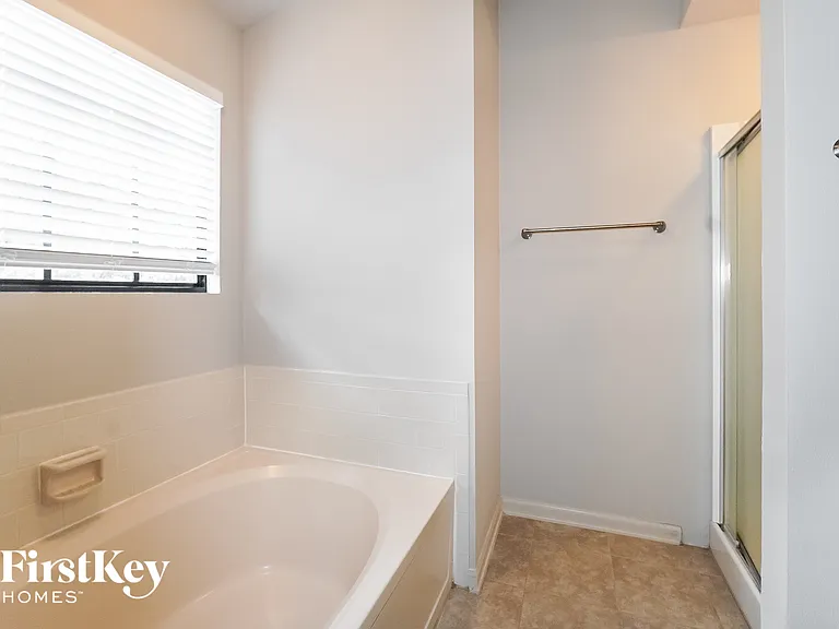 16810 Poplar Hill St — Photo 14