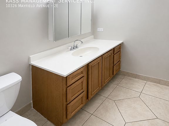 5th image of 10326 Mayfield Ave APT 2E