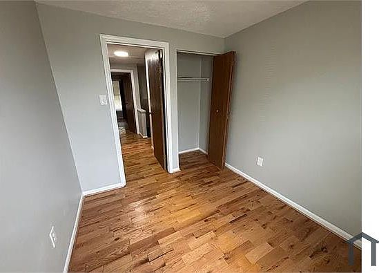 5th image of 1511 Retreat St