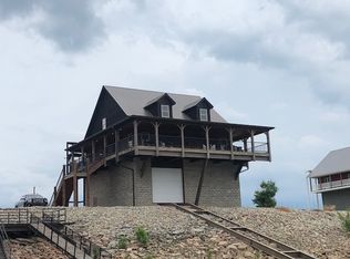 70 Barefoot Trl, Adamsville, TN 38310