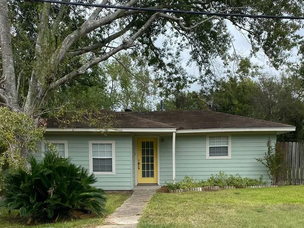 3429 3rd St, Beaumont, TX 77705