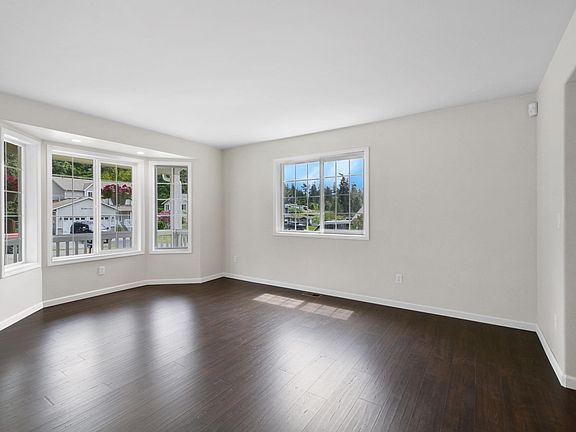 2nd image of 1932 Bartl Dr