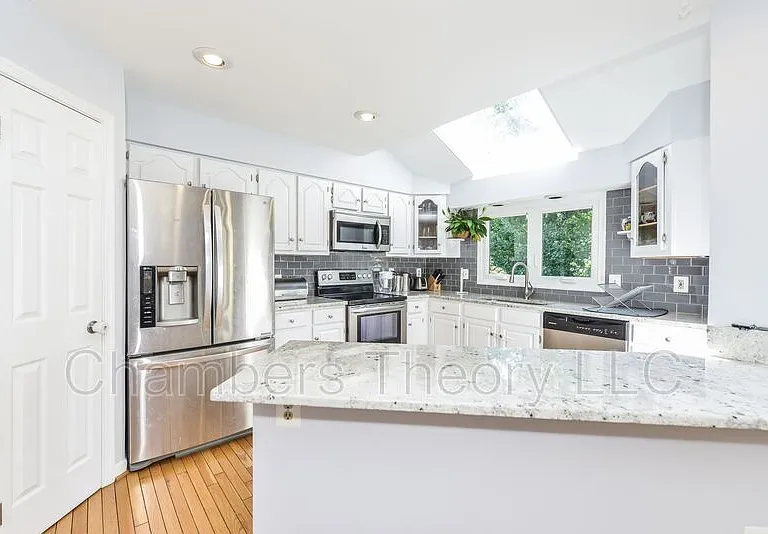 6868 McLean Province Cir — Photo 12