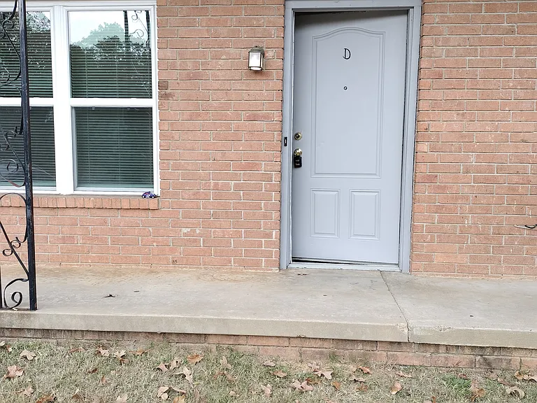 11124 Mara Lynn Rd #D — Photo 1