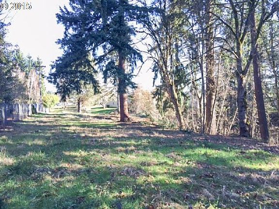 2nd image of 21949 SW Sherwood Blvd