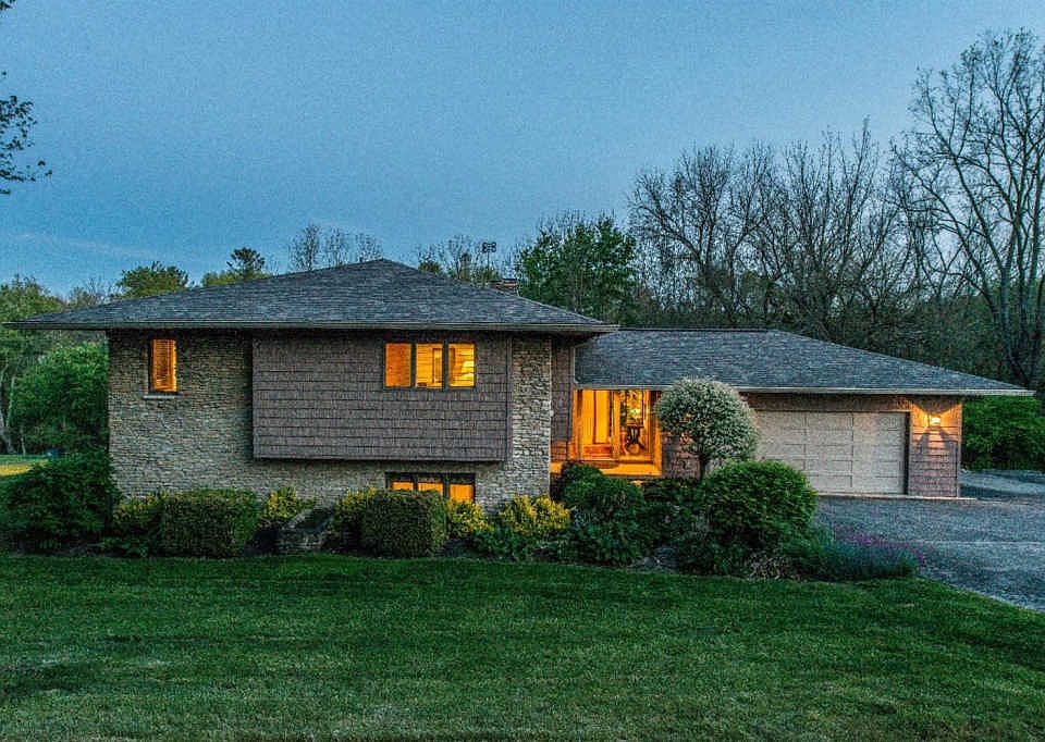 1st image of 237 Indian Creek Dr