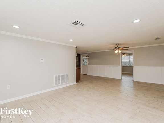 3rd image of 9021 Saint Clair Ln