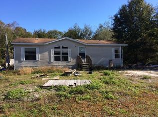 10934 Lake Dr, New Port Richey, FL 34654