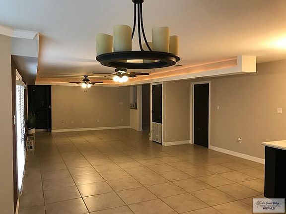 5th image of 3543 Oviedo