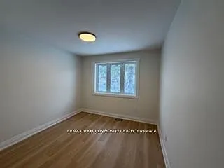 130 Simcoe Rd #MAIN — Photo 13