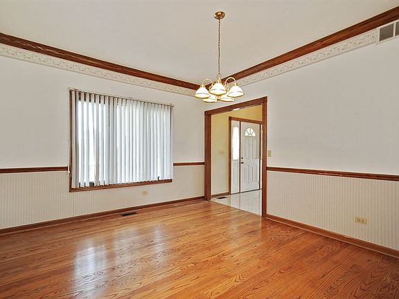 5th image of 22932 S Wirth Ln