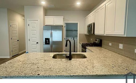 3rd image of 2316 Jack Nora Way