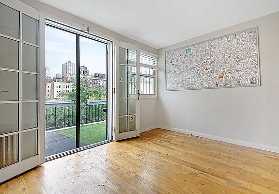 3rd image of 150 W 76th St APT 5B