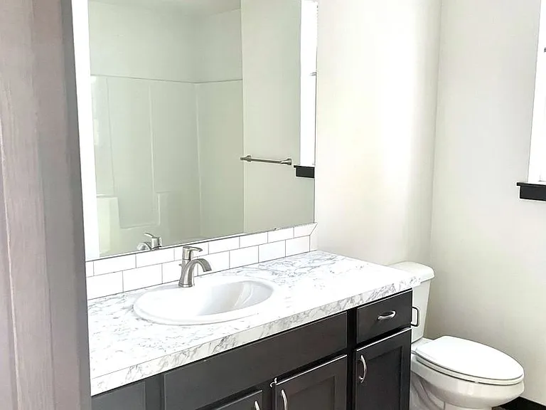 1513 E St — Photo 19