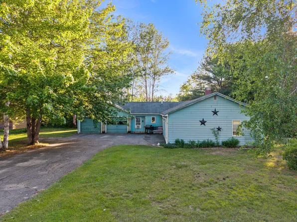 4 Mann Street, Howland, ME 04448