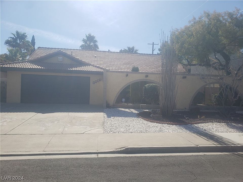 1st image of 3401 El Cortez Ave