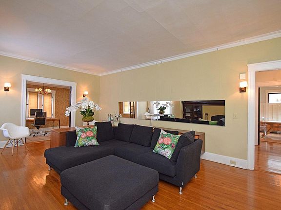 5th image of 2302 E Hill Ave