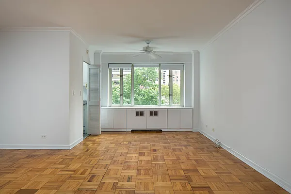 Rented by Nooklyn NYC LLC | media 4