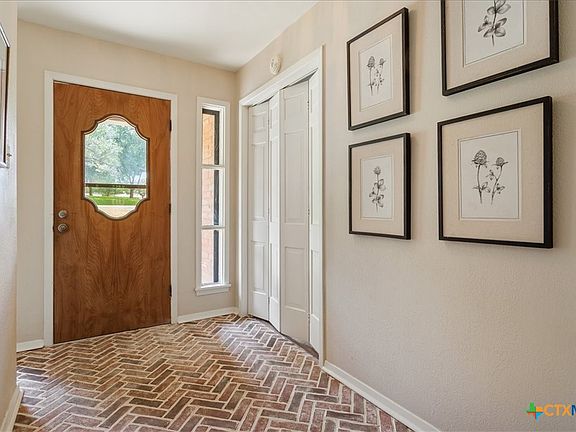 5th image of 216 Mesa Dr