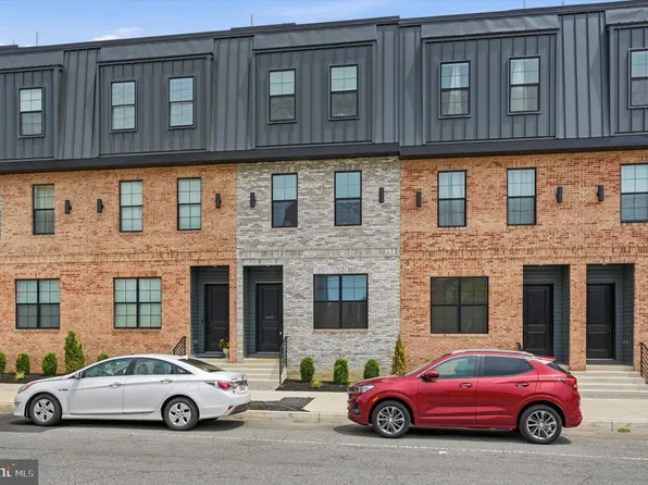 4030 Marilyn Dr, Philadelphia, PA 19131
