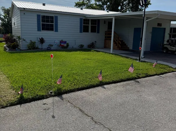 156 Country Ln #156, Plant City, FL 33565