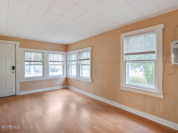 3rd image of 93 Gladney Avenue