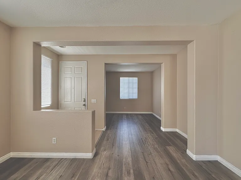 31731 Whitedove Ln — Photo 3