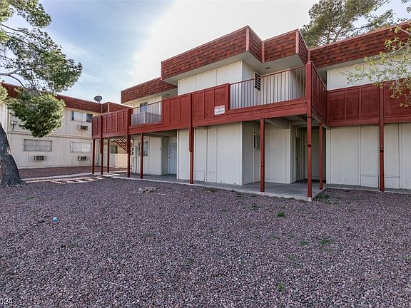 3rd image of 5402 Swenson St #33