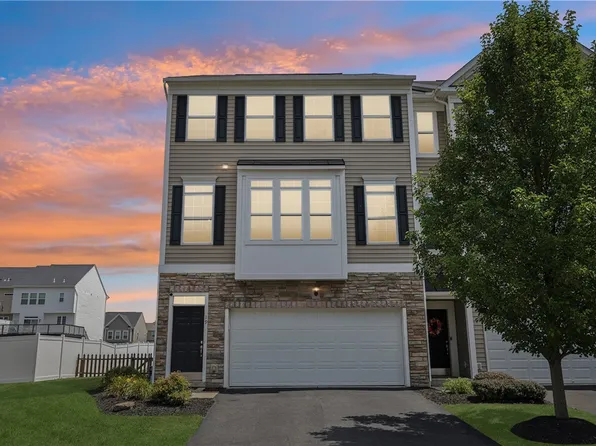 19 Truman Cir, Mc Kees Rocks, PA 15136