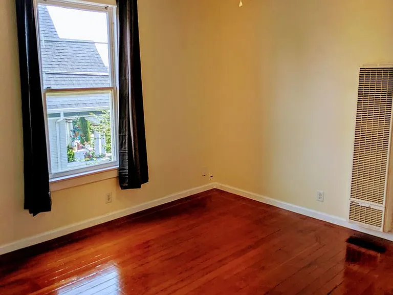 416 Alameda St — Photo 2
