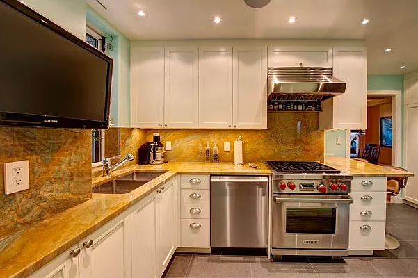 Rented by Town Residential | media 15