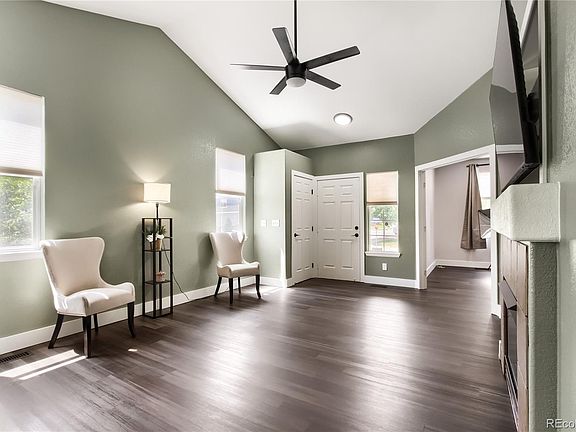 3rd image of 204 Straw Court