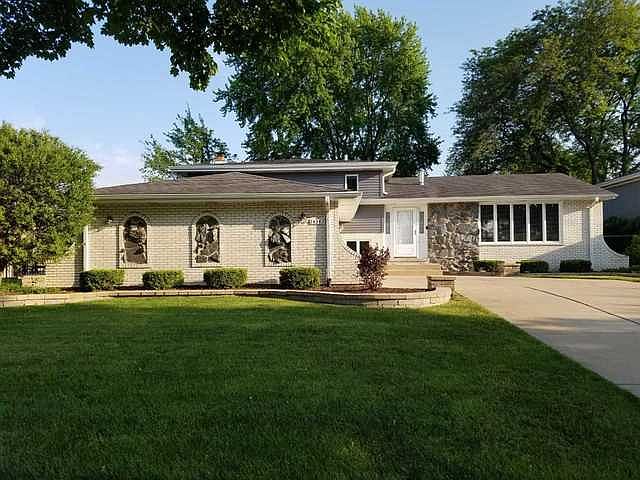 1st image of 14343 S Heather Ln