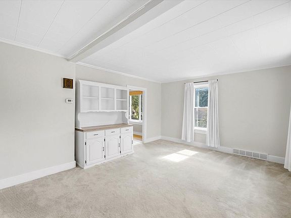 3rd image of 316 S Garfield AVENUE