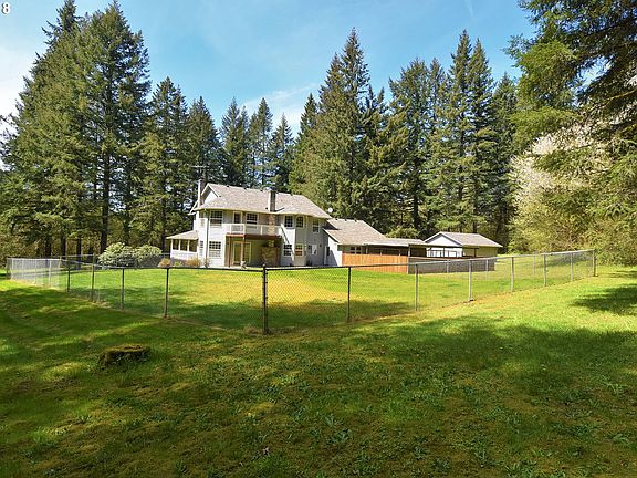 4th image of 22901 NE 101st Cir