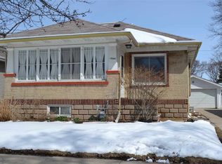 1066 Elmore St, Green Bay, WI 54303