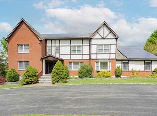 92 Saddle Ridge Dr, Hopewell Junction, NY 12533